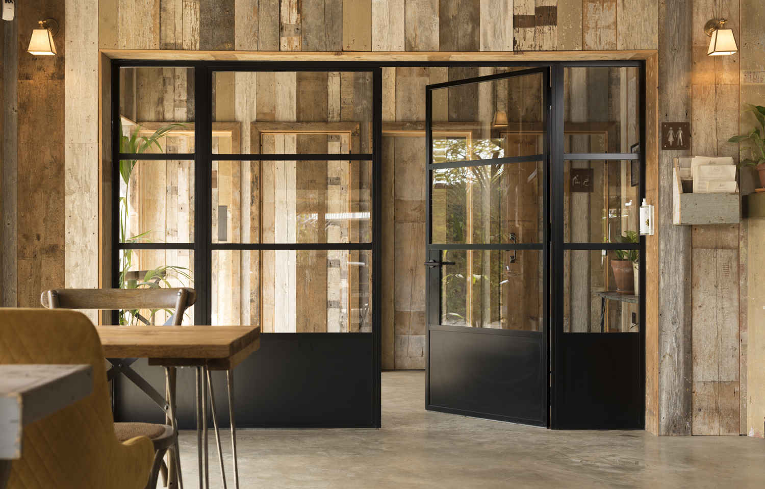 A guide to glass room divider doors | Why choose glass?