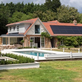 7035M Light Grey Sliding Doors with Georgian Bars Elevate a Surrey Home