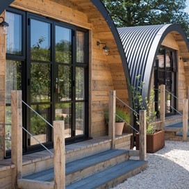 Framing Rural Luxury at Silchester Farm with OB-36+ in Jet Black