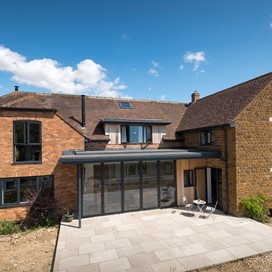 Origin products transform this traditional farmhouse into an idyllic viewing point that perfectly captures the picturesque views surrounding them.