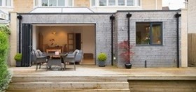 When to choose bifold doors and how to find the best option