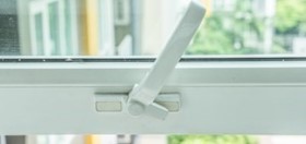 Everything you need to know about casement window hardware