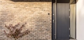 Comparing different materials for your front door