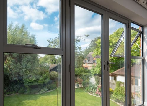 OW-70 Contemporary image 2