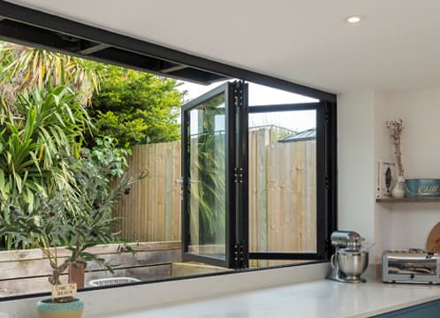 OW-70 Contemporary image 3