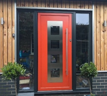 Oragne Origin front door