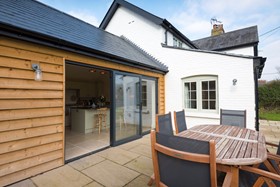 Ultimate guide to choosing a bifold door style and the options available