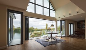 21 expert ideas for maximising your bi-fold view as winter turns to spring