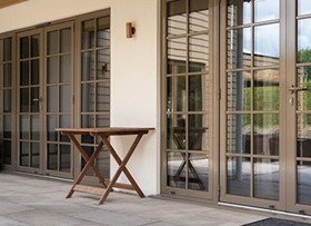 Georgian Bars Back on Trend