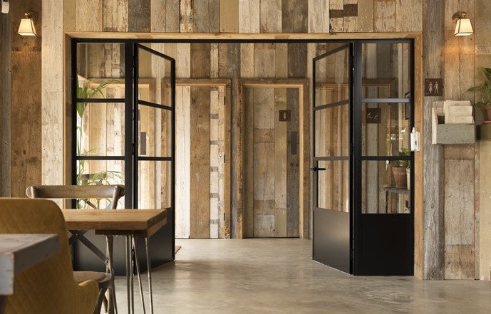 Is an internal door corner set a possibility for your space? | Uses and benefits 