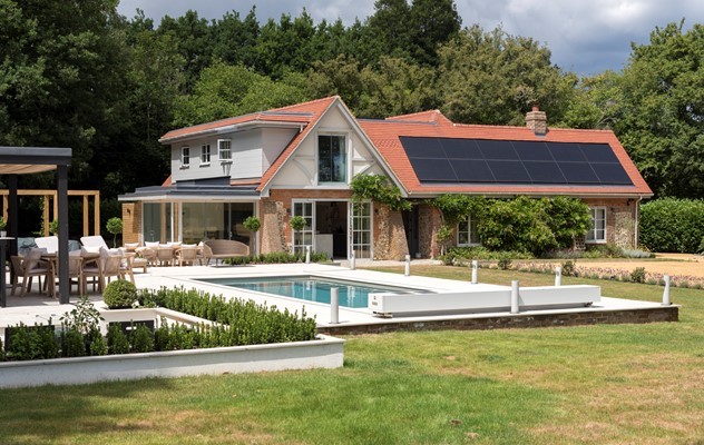 7035M Light Grey Sliding Doors with Georgian Bars Elevate a Surrey Home