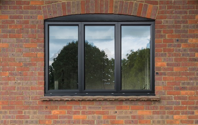 Origin OB-72 Bi-fold Doors, OW-70 Windows and OS-20 Sliding Doors Complete this Cosy Family Home