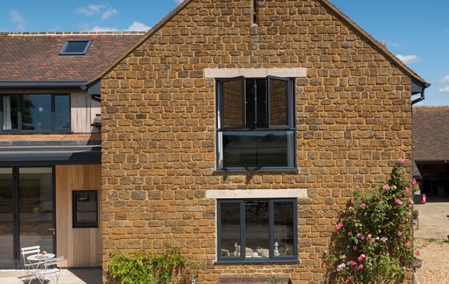 Origin products transform this traditional farmhouse into an idyllic viewing point that perfectly captures the picturesque views surrounding them.