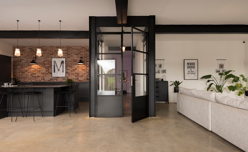 Internal Corner Door image 4