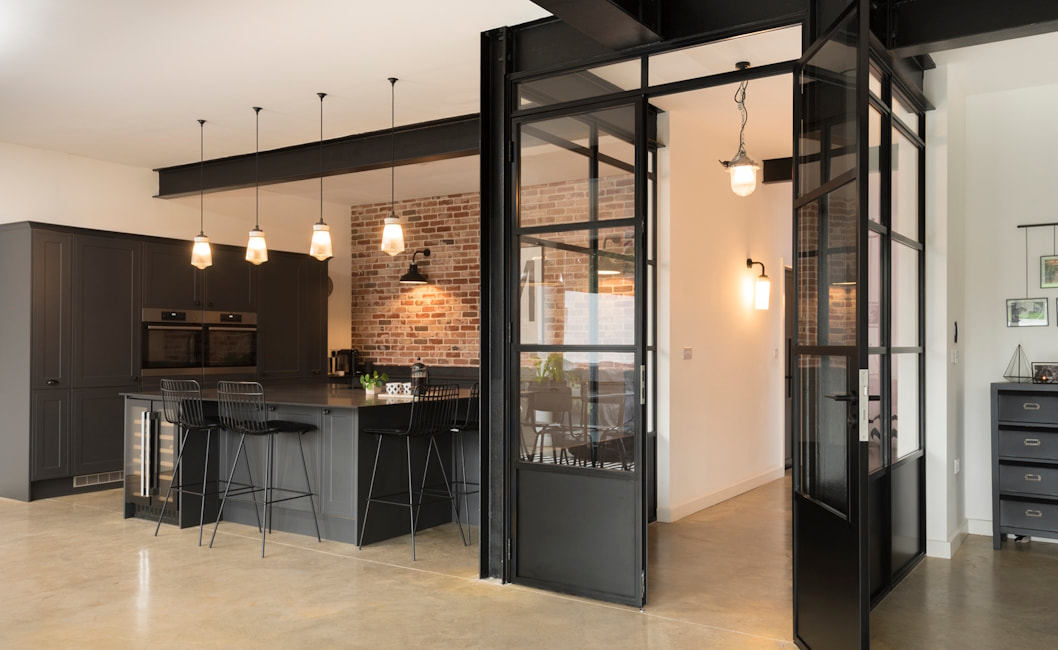 Internal Corner Door image 6