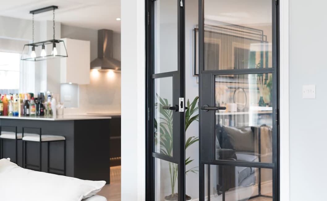 Internal door image 13