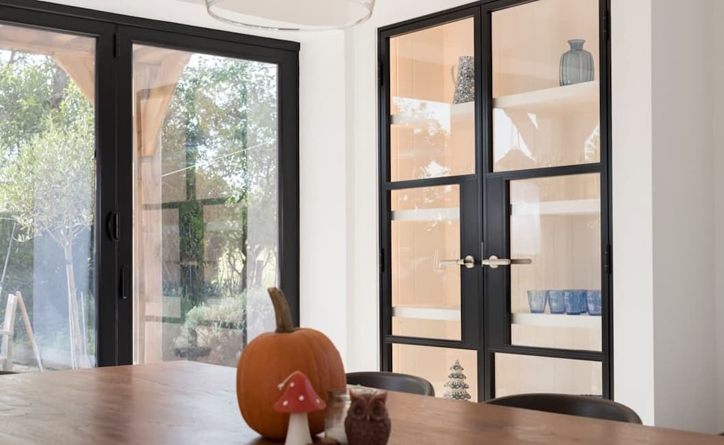 Internal door image 4