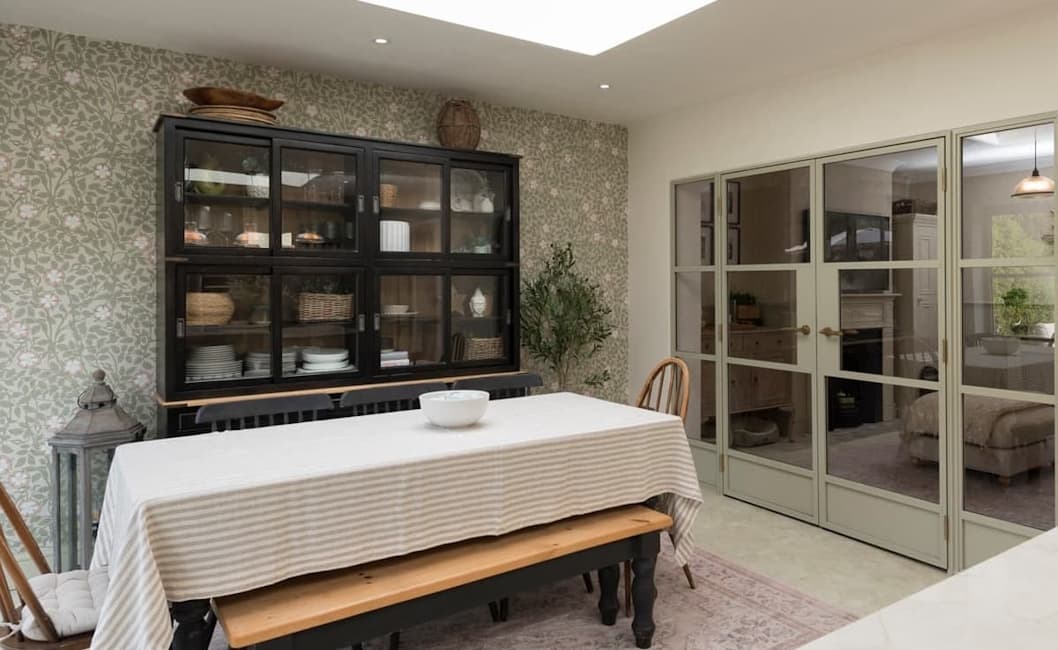 Internal door image 8