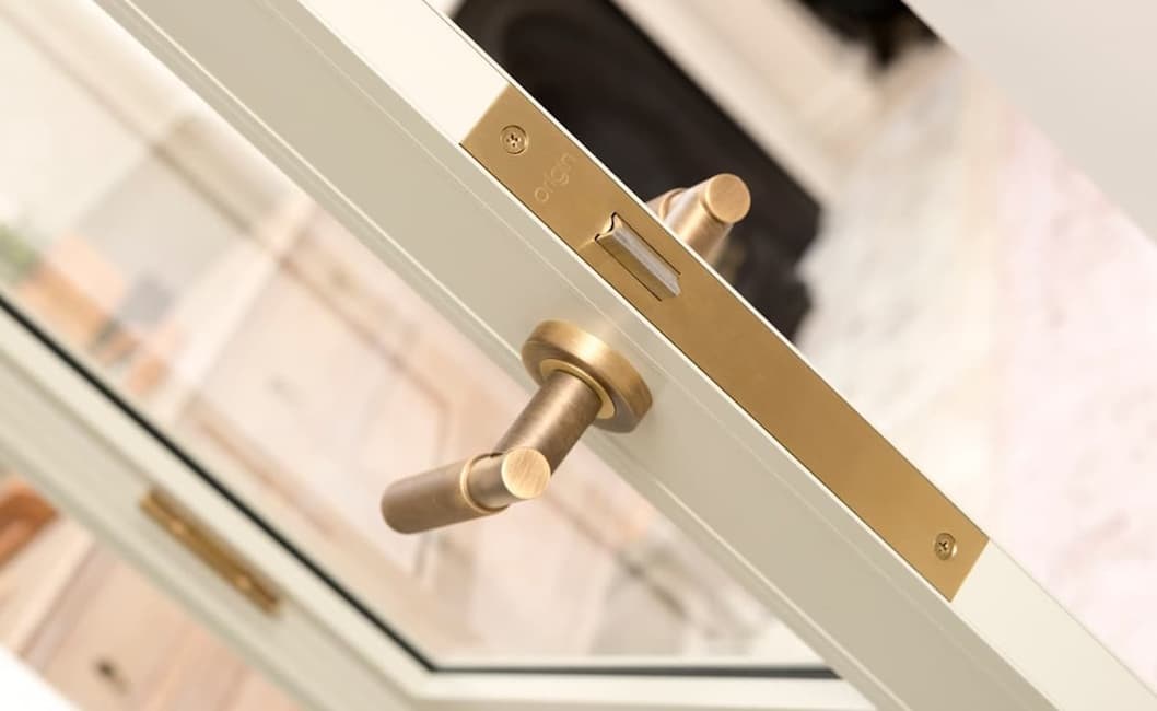 Internal door image 9