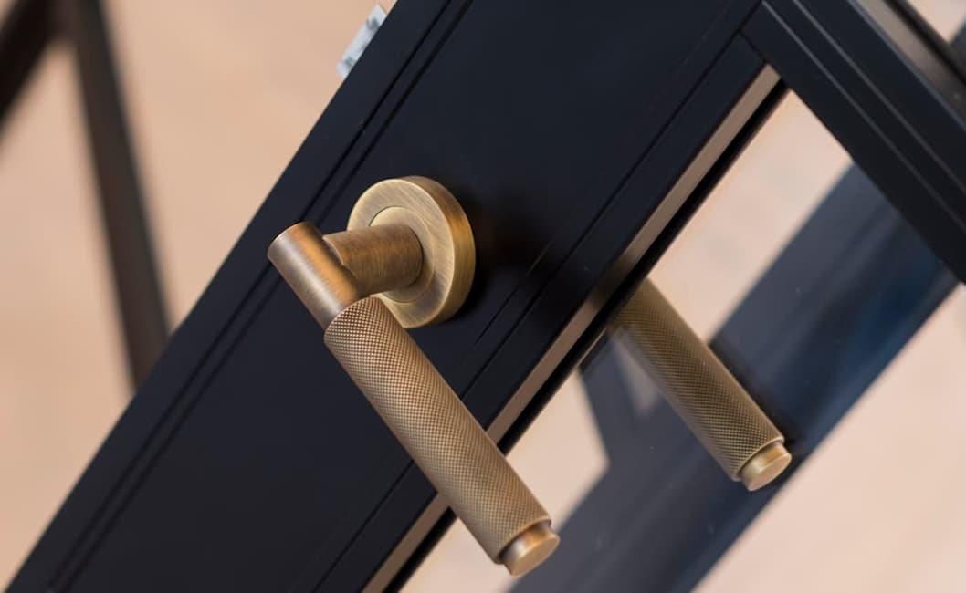 Internal door image 15