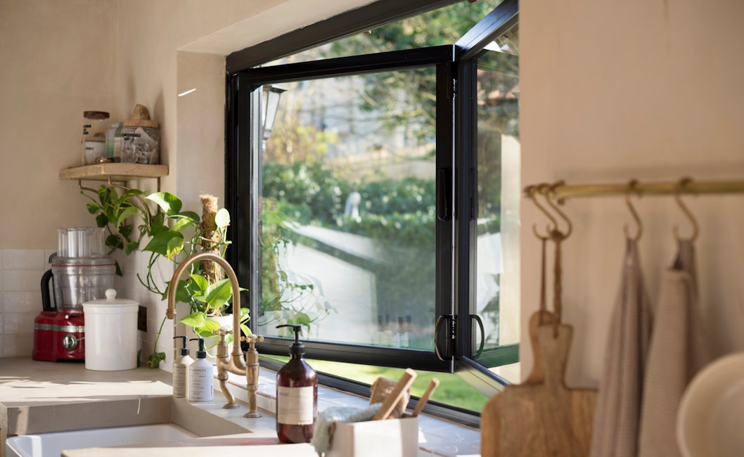 Bifold window image 5