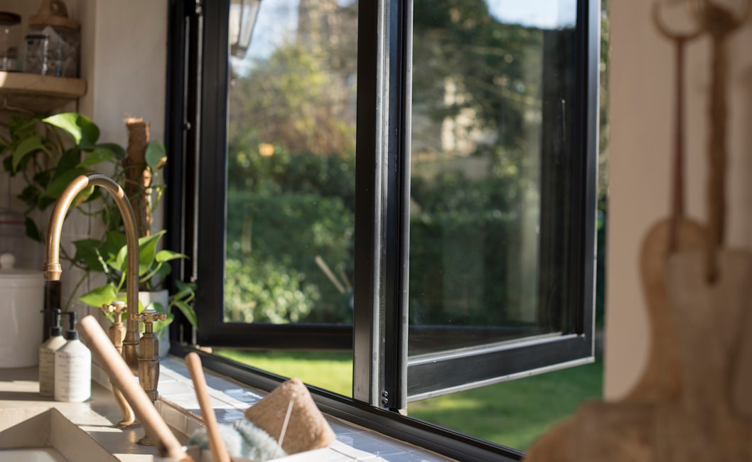 Bifold window image 8