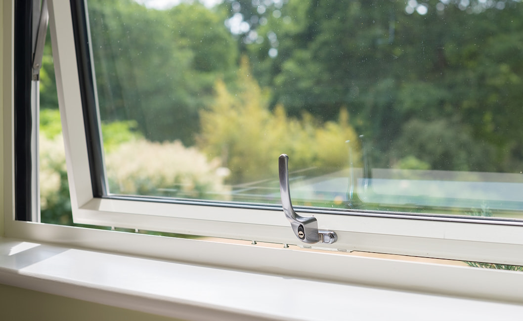 Casement window image 3