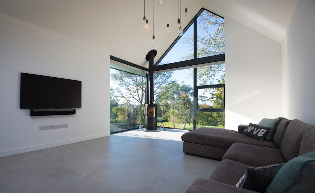 Fixed frame window image 10