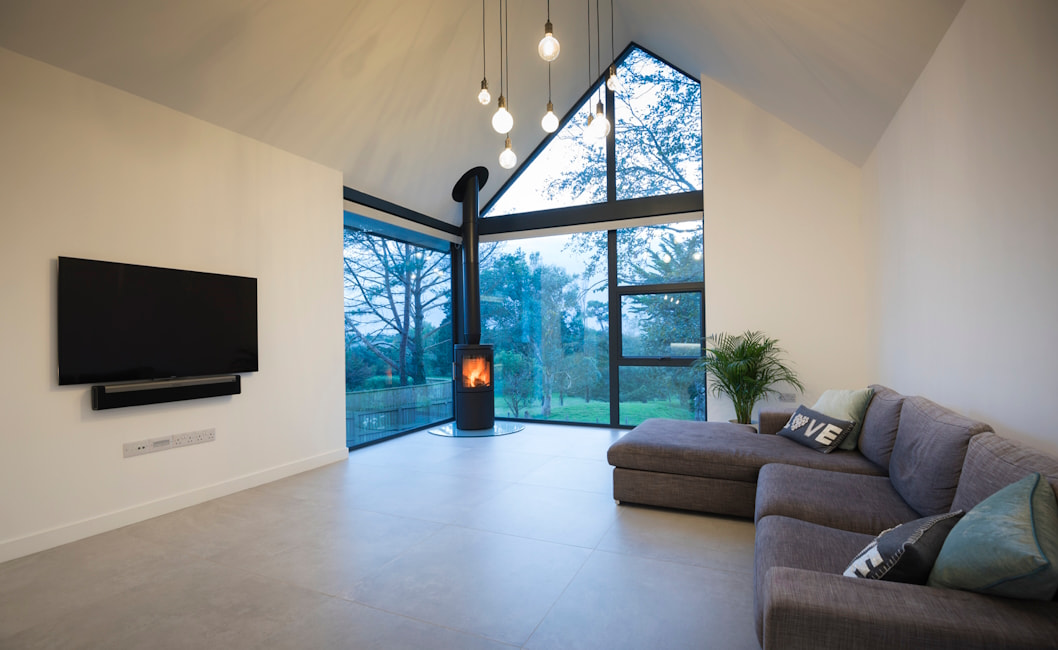 Fixed frame window image 12